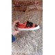Deportivo piel Negro /rojo/celesbes