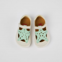 Zapato de piel blanca